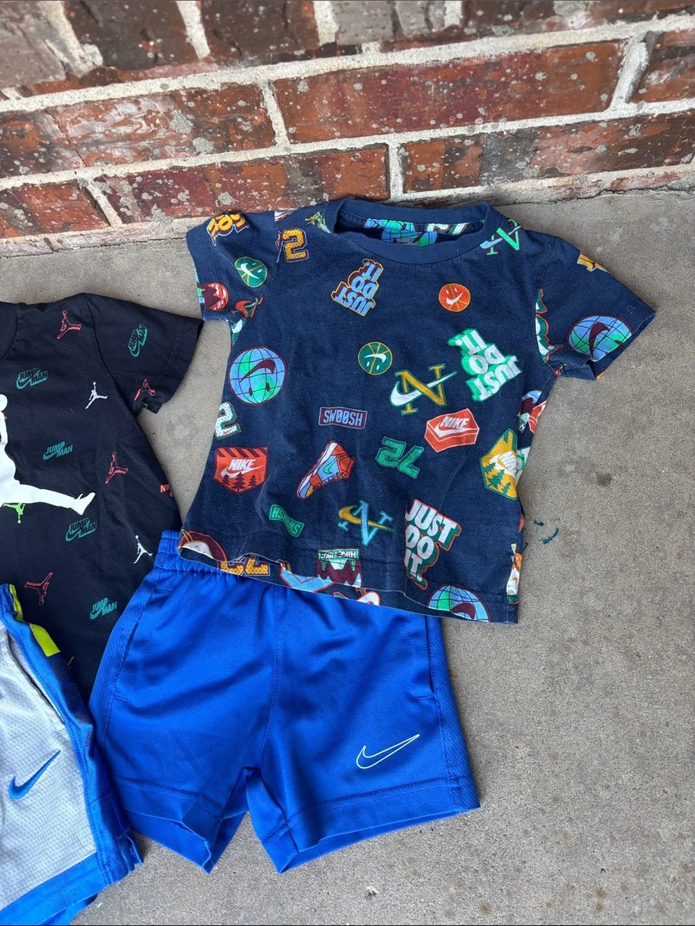 Nike bundle 2T